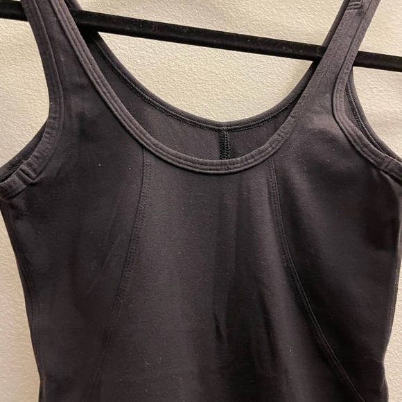 Lululemon stretchy black tank top - Picture 7 of 10